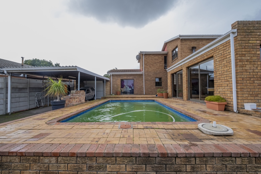 4 Bedroom Property for Sale in Rouxville Western Cape
